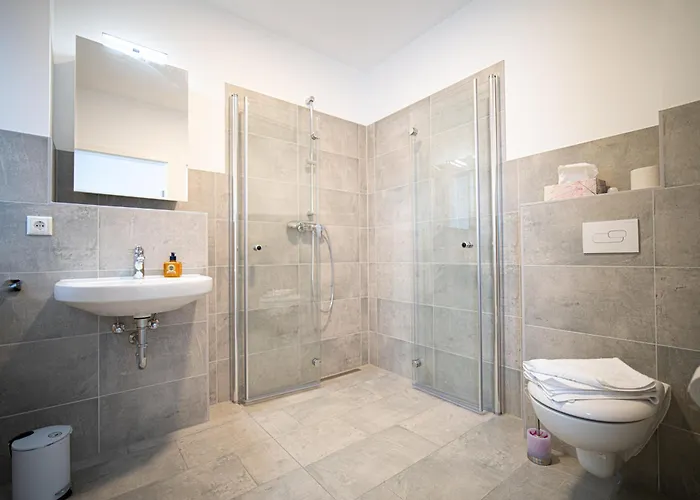 Wildrose In Der Puddeminer Wiek Hébergement de vacances Puddemin